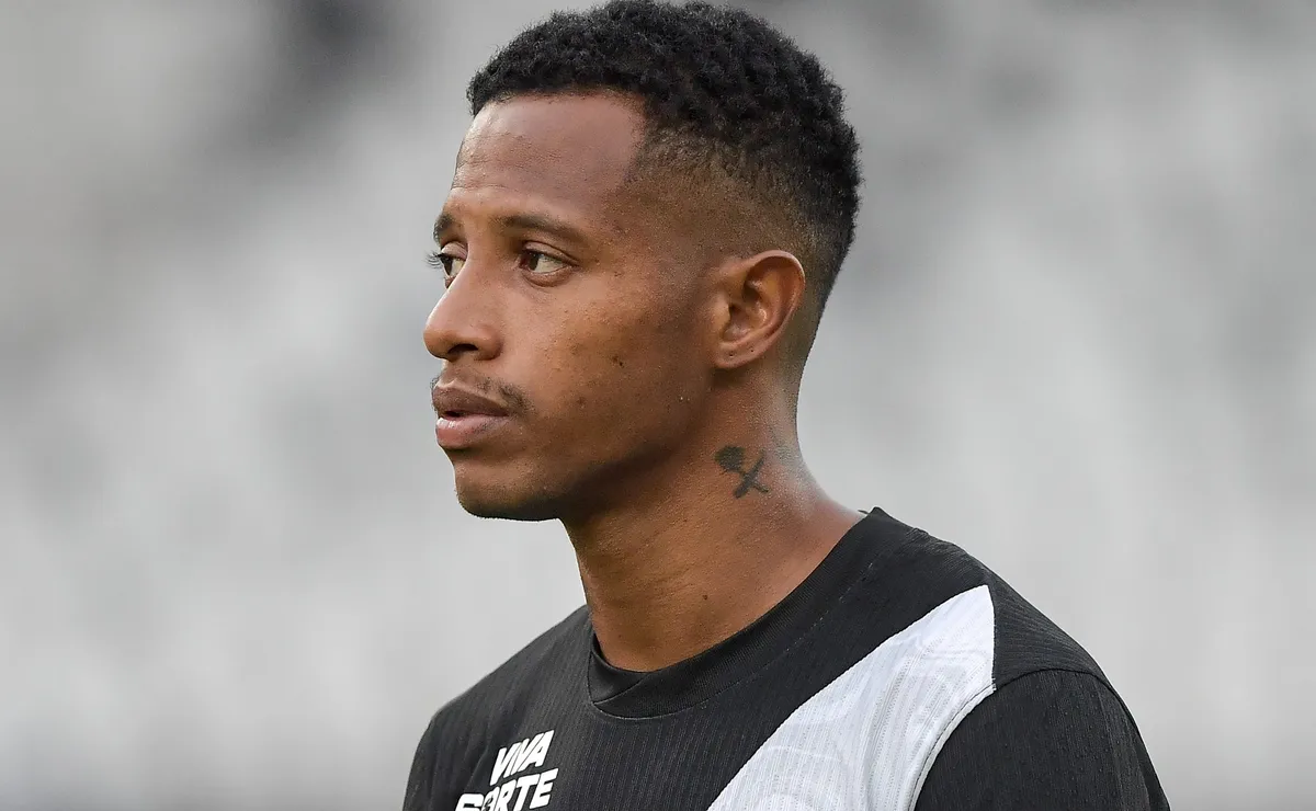 Tchê Tchê perde chance clara, Vasco é punido e é goleado pelo Santos no Brasileirão