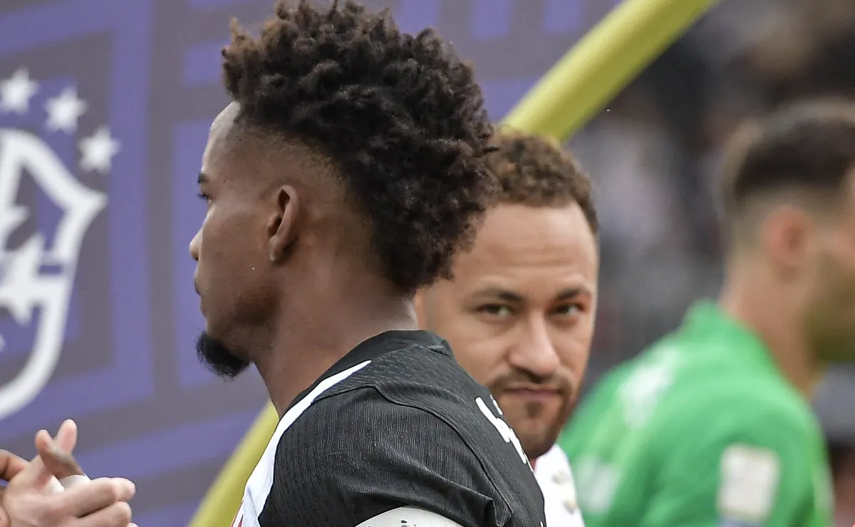 Bastidores da treta: Thiago Mendes ficou revoltado com ofensas de Neymar no primeiro turno do Brasileirão