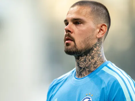 Flamengo avalia goleiro croata, mas decide não avançar por contratação