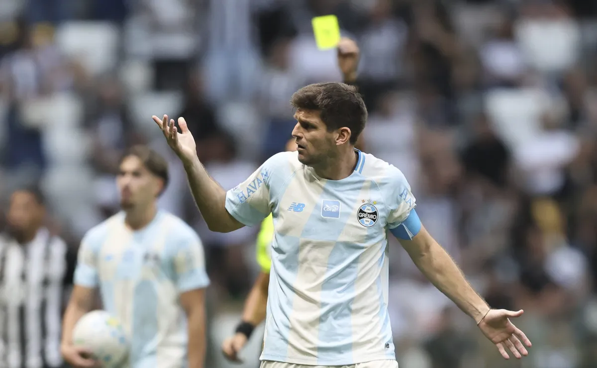 Grêmio ainda não venceu fora no Brasileirão e números escancaram problema que preocupa na luta contra o rebaixamento