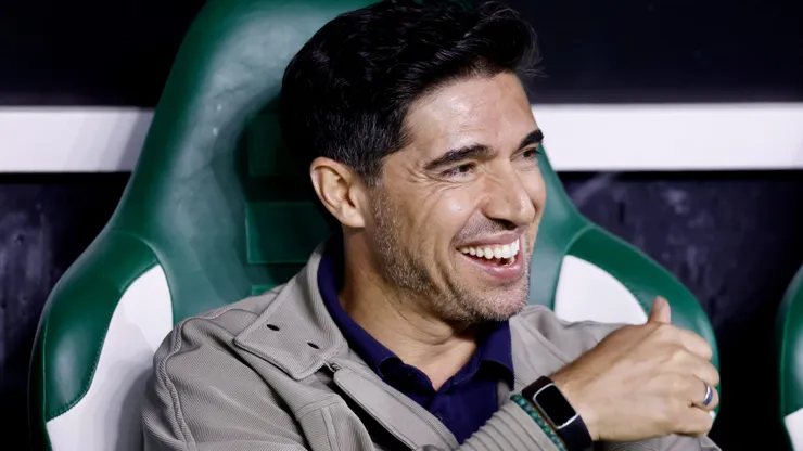Abel Ferreira tem a confiança da diretoria no Palmeiras.