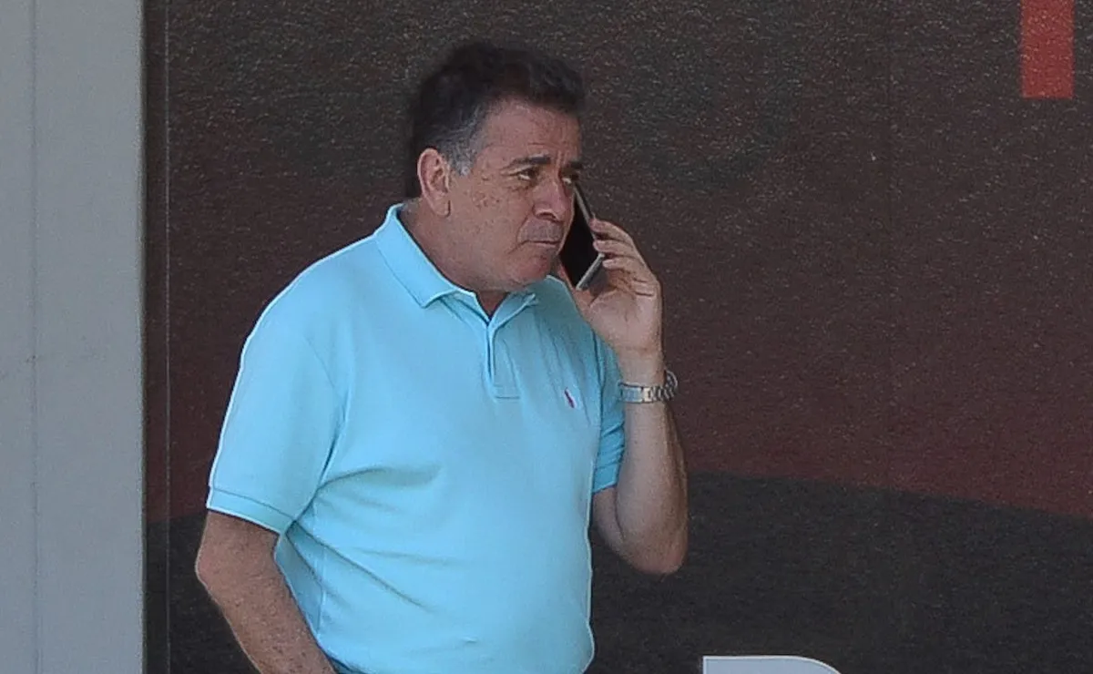 Botafogo é chamado de caloteiro por Paulo Pelaipe, do Grêmio, pelo não pagamento de Nathan e Cuiabano