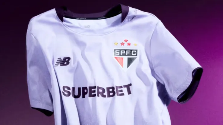 São Paulo apresenta uniforme feminino inspirado na flor de lótus e na luta das atletas - Foto São Paulo FC