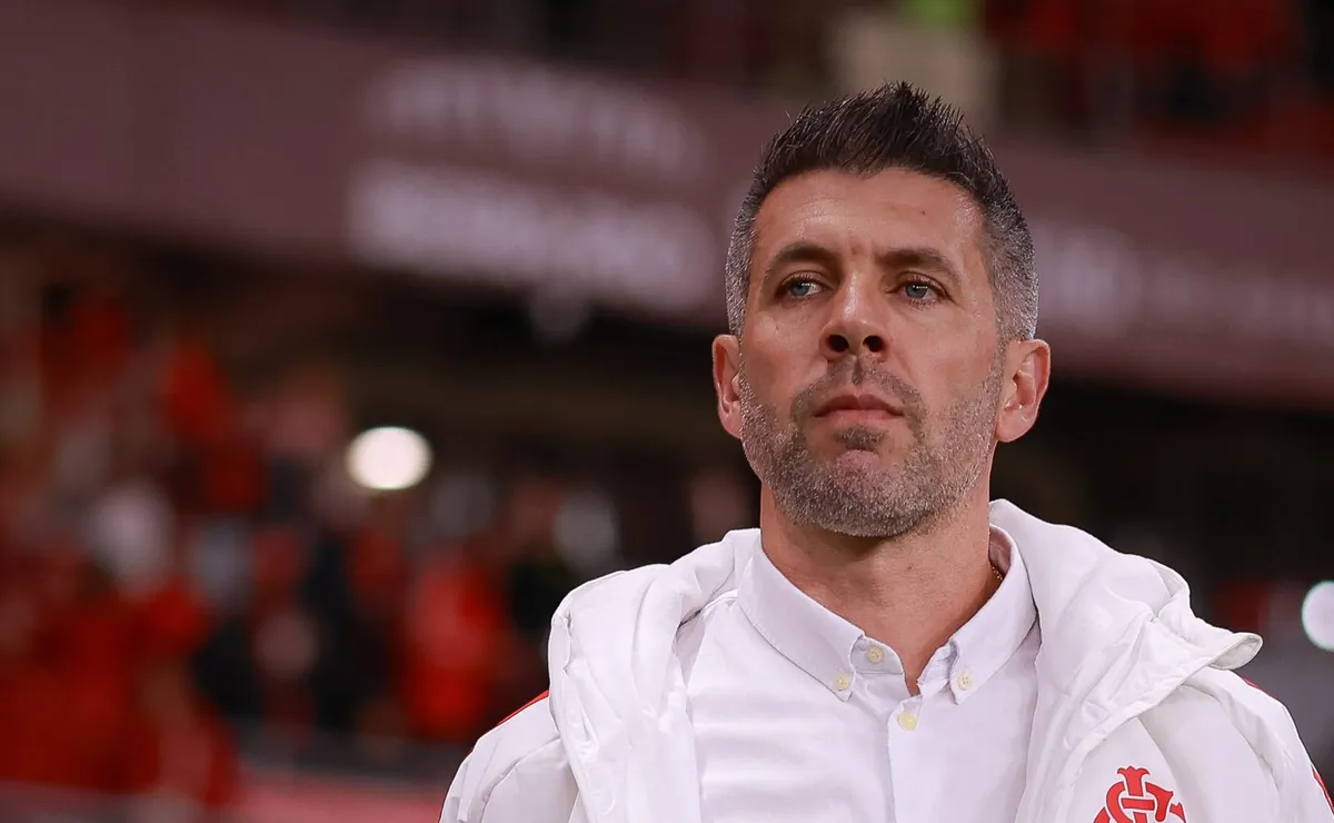 Pezzolano recua muito cedo, estratégia não funciona e Internacional cede empate contra o Remo