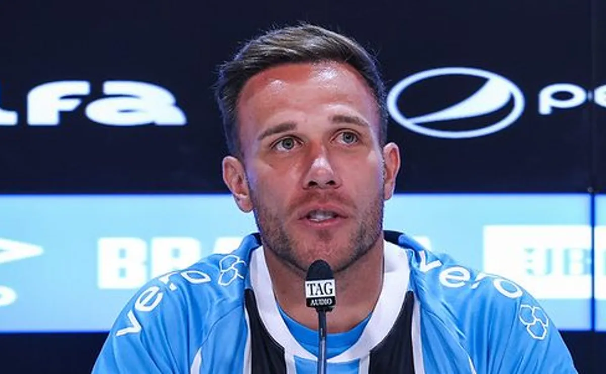 Arthur pode ficar livre no mercado após Juventus oferecer possibilidade de rescisão