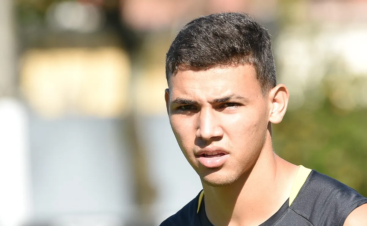 Deivid Washington, ex-Santos, é sondado pelo Sevilla e tem conversas avançadas com o Strasbourg