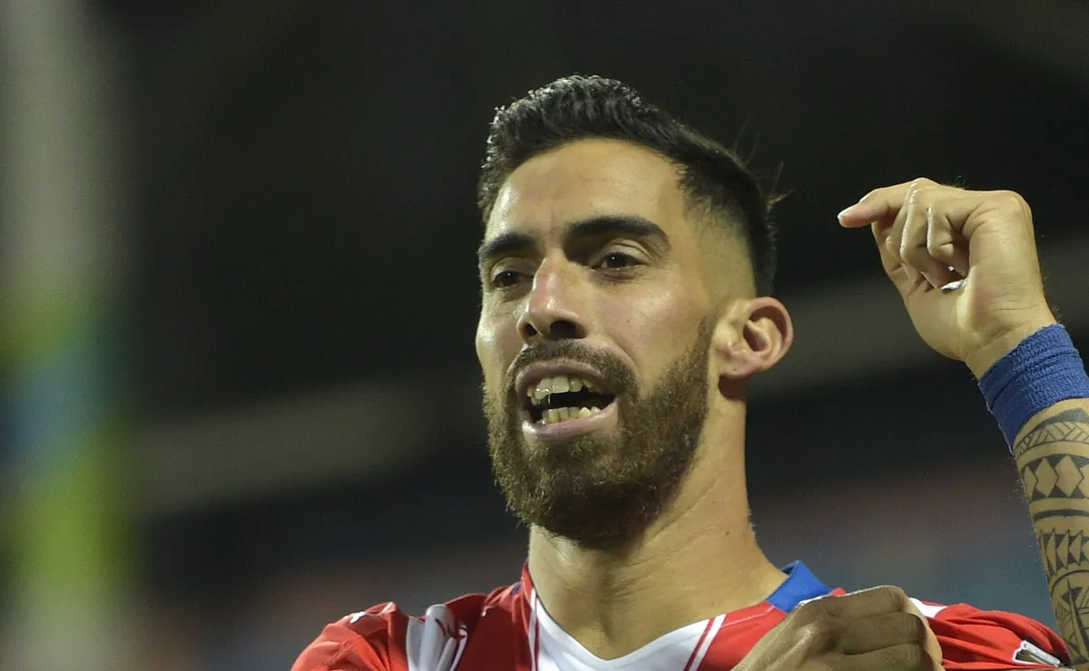 Vasco avalia investida em Gabriel Ávalos e deve definir até o fim de semana alvo para o ataque