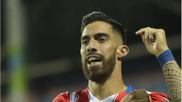 Gabriel Ávalos em campo pela Seleção do Paraguai.
