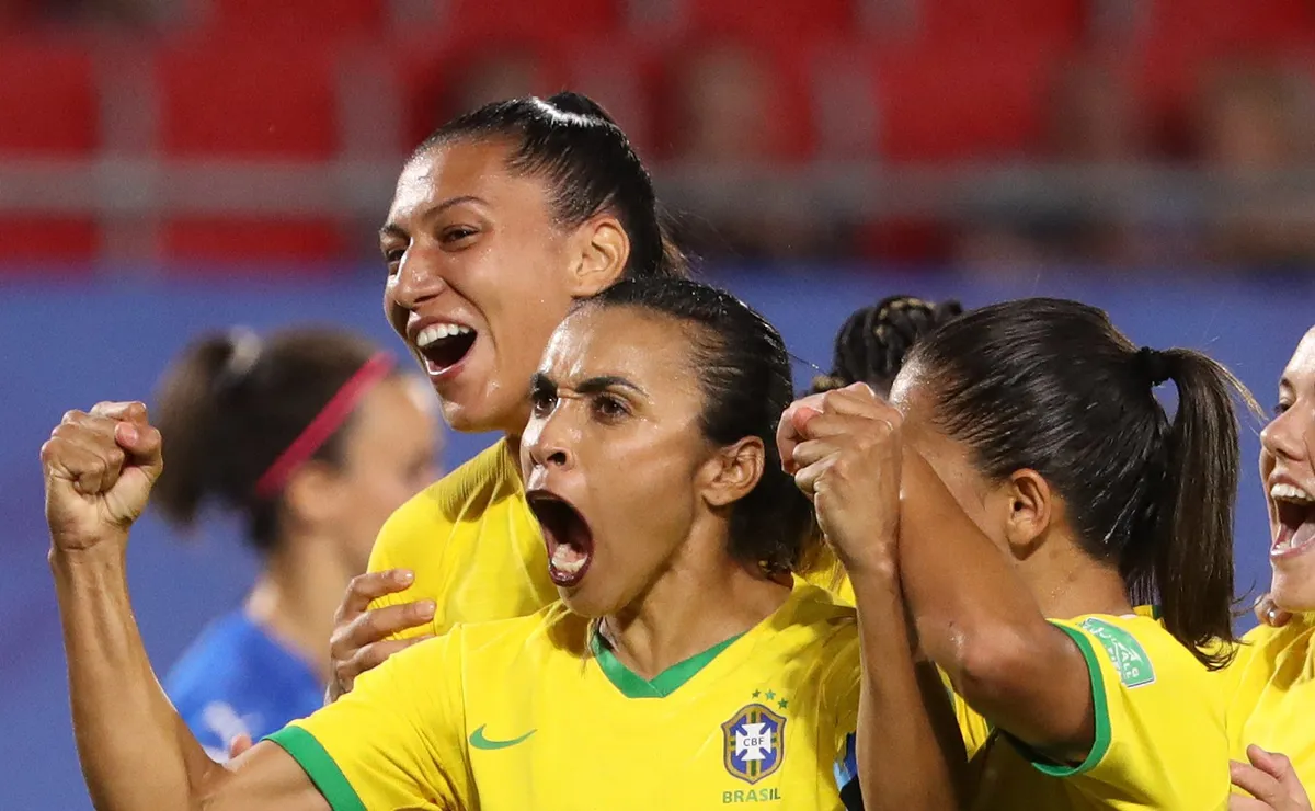 Globo decide mostrar 56 jogos da Copa Feminina em TV aberta e busca R$ 900 milhões em patrocínios