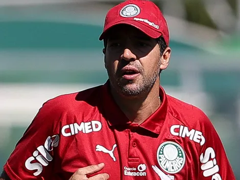 Dúvida de Abel no meio-campo expõe dilema tático na Libertadores