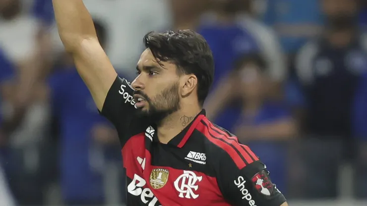 - Lucas Paqueta jogador do Flamengo comemora seu gol durante partida contra o Cruzeiro