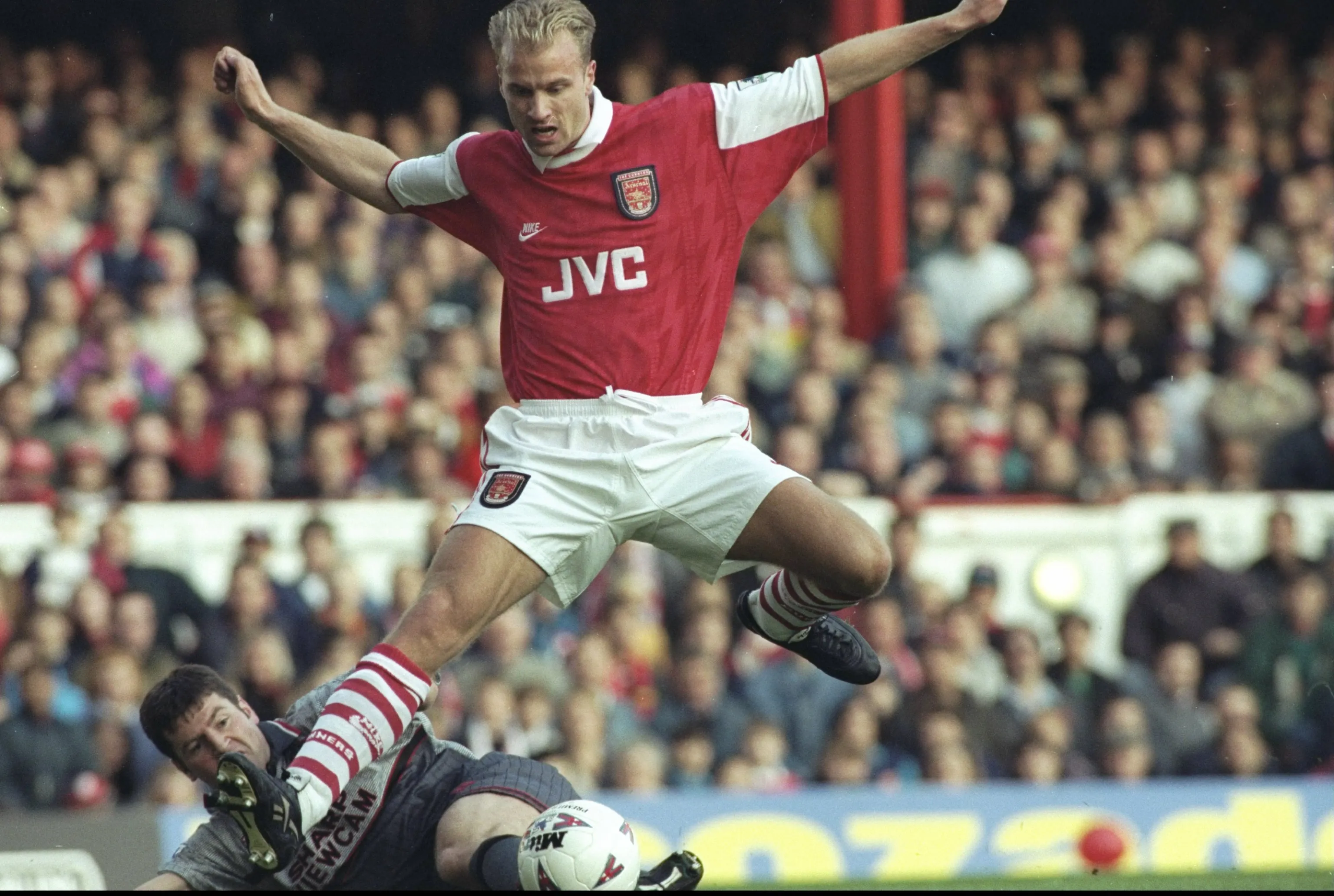 Dennis Bergkamp. Foto: Mike Hewitt/Getty Images