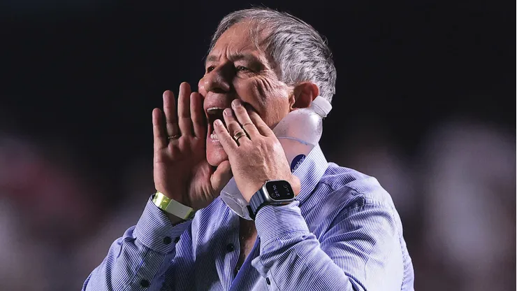 Ariel Holán, do Cerro Porteño, enche o Palmeiras de elogio. Foto: Ettore Chiereguini/AGIF