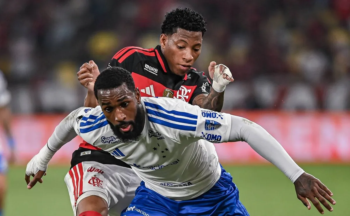 Flamengo x Cruzeiro: Gerson vai mal novamente no Maracanã e é alvo de críticas