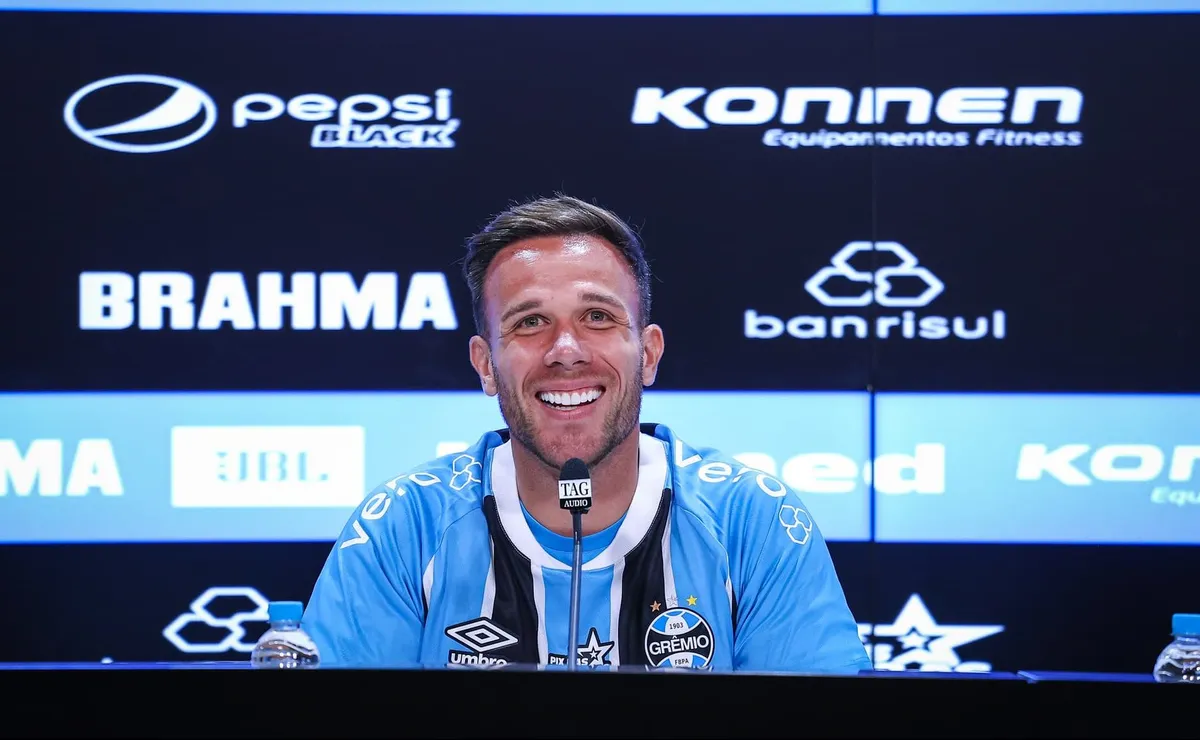 Arthur no Grêmio? Está na hora de a direção saber vender um projeto
