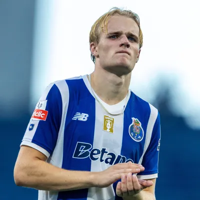 Froholt entra na mira do Newcastle após venda de Bruno Guimarães ao Arsenal