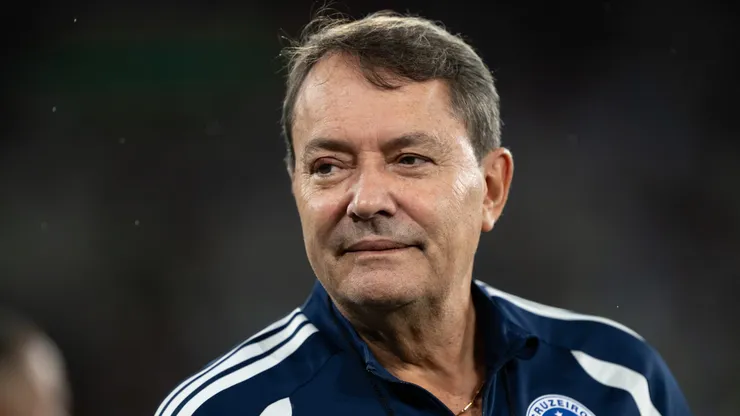 Pedro Lourenco dono da saf do Cruzeiro durante partida contra o Flamengo no estadio Maracana pelo campeonato Brasileiro A 2026.