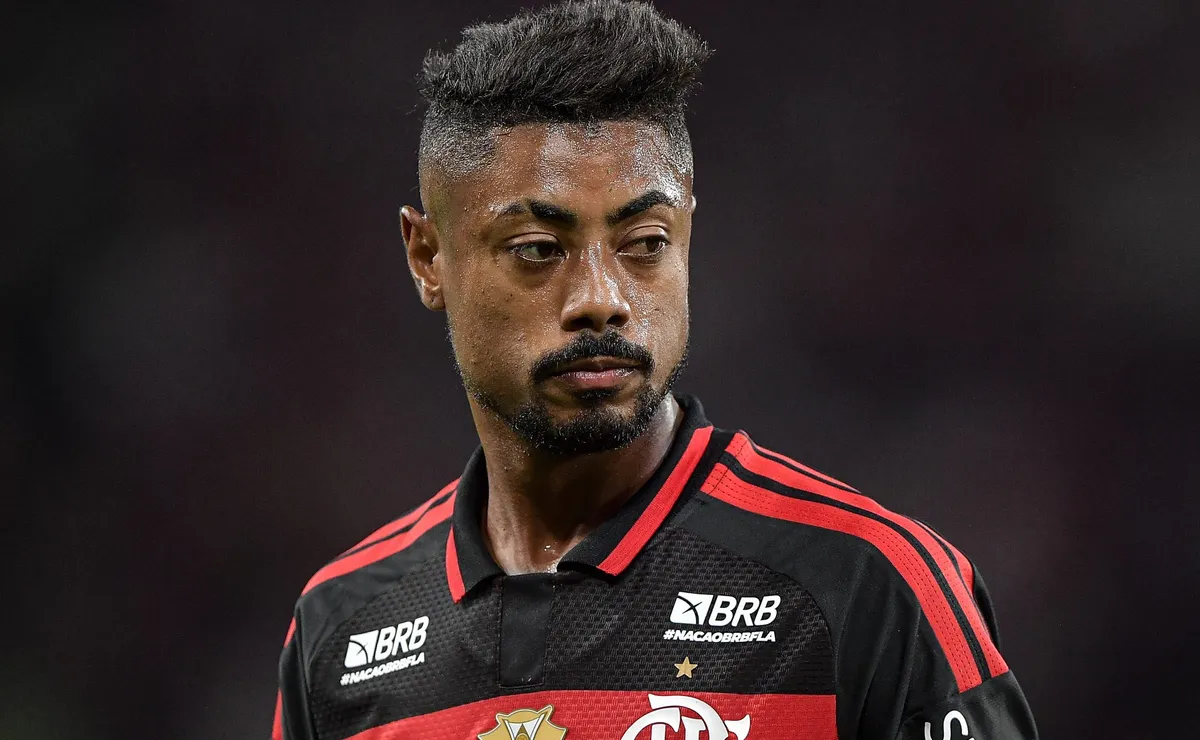 Jardim revela preocupação tática que colocou Bruno Henrique na reserva do Flamengo