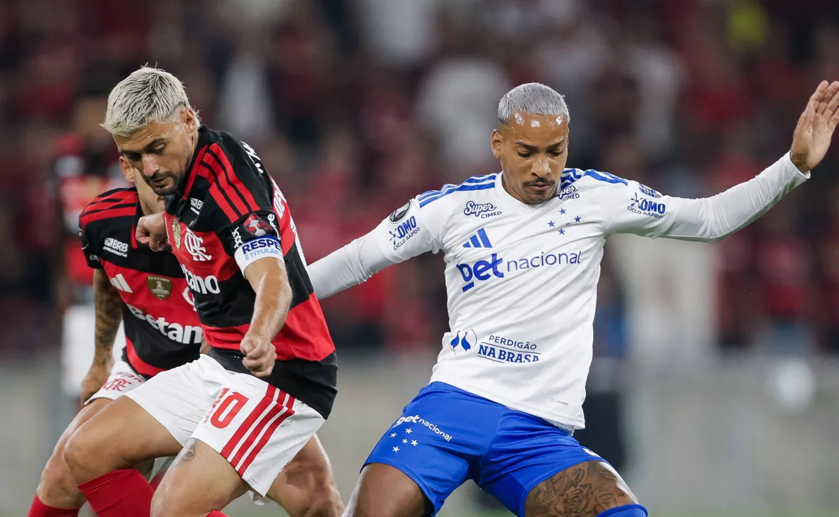 OPINIÃO: É um desrespeito comparar o bom Matheus Pereira com o craque Arrascaeta
