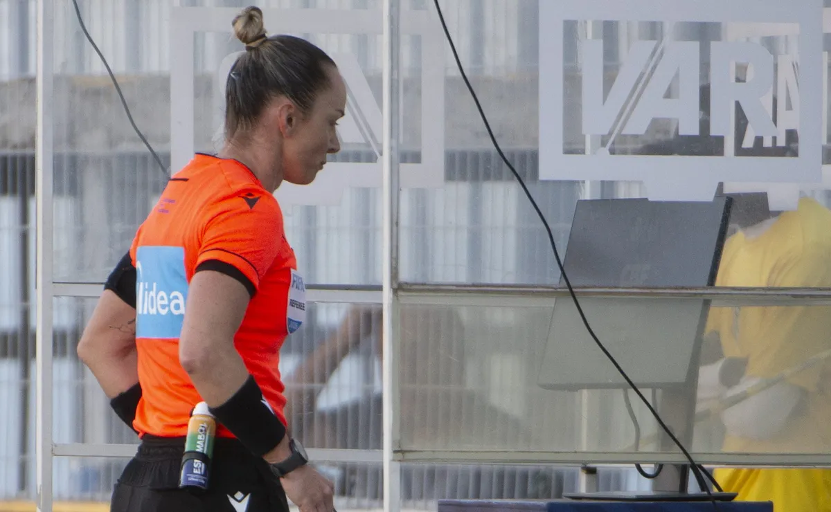 CBF assume erro de arbitragem em pênalti não marcado para o São Paulo