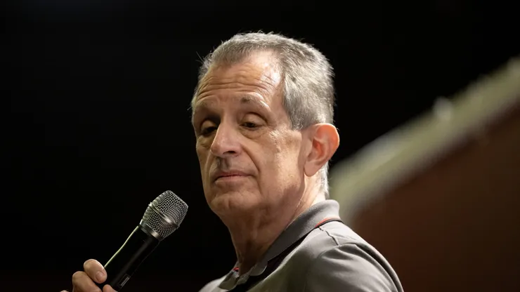 - Bap presidente do Flamengo durante coletiva