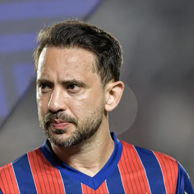 Everton Ribeiro encaminha saída do Bahia e deixa futuro em aberto