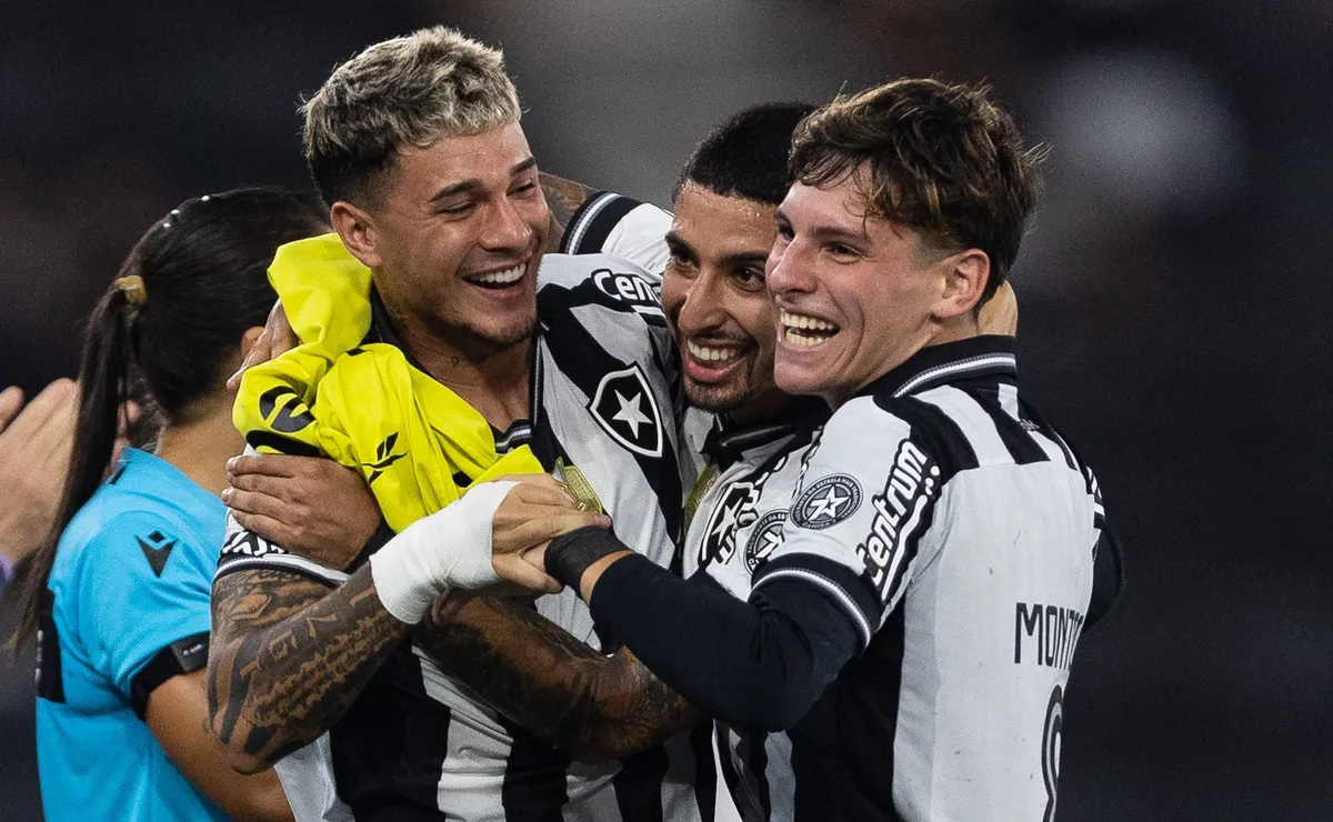 Botafogo encaminha vendas de Santi Rodríguez e Matheus Martins; saídas chegam a 12 do elenco
