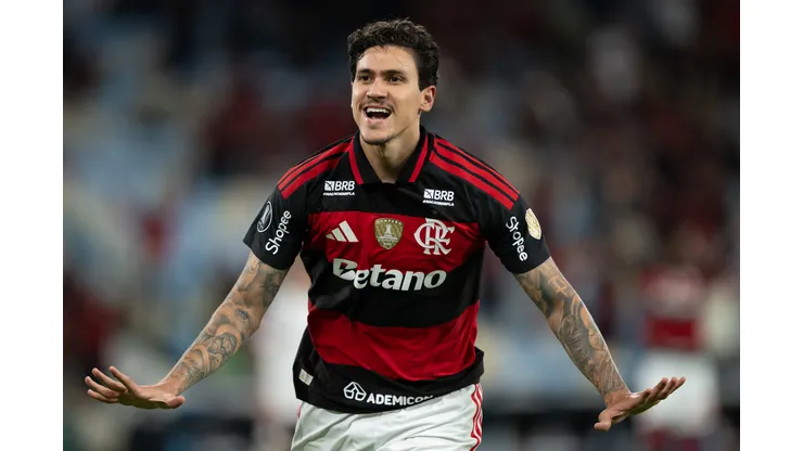 RJ - RIO DE JANEIRO - 20/05/2026 - COPA LIBERTADORES 2026, FLAMENGO X ESTUDIANTES - Pedro jogador do Flamengo comemora seu gol durante partida contra o Estudiantes no estadio Maracana pelo campeonato Copa Libertadores 2026. Foto: Jorge Rodrigues/AGIF