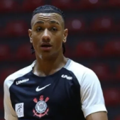 Fernando Diniz aprova Maicon do futsal do Corinthians