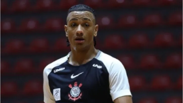 Maicon, ala do futsal do Corinthians