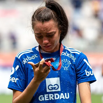 Cruzeiro joga pela classificação neste sábado