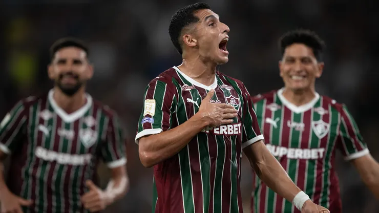 RJ - RIO DE JANEIRO - 22/08/2026 - BRASILEIRO A 2026, FLUMINENSE X REMO - Kevin Serna jogador do Fluminense comemora seu gol durante partida contra o Remo no estadio Maracana pelo campeonato Brasileiro A 2026. Foto: Jorge Rodrigues/AGIF