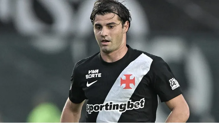 RJ - RIO DE JANEIRO - 16/08/2026 - BRASILEIRO A 2026, VASCO X SANTOS - Sosa jogador do Vasco durante partida contra o Santos no estadio Sao Januario pelo campeonato Brasileiro A 2026. Foto: Thiago Ribeiro/AGIF