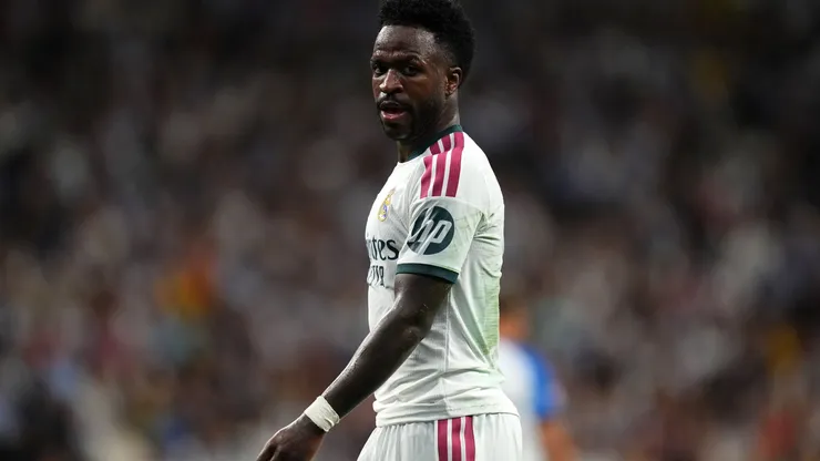 Mourinho defende Vini Jr. e critica perseguição de rivais ao atacante do Real Madrid - Foto Alex CaparrosGetty Images