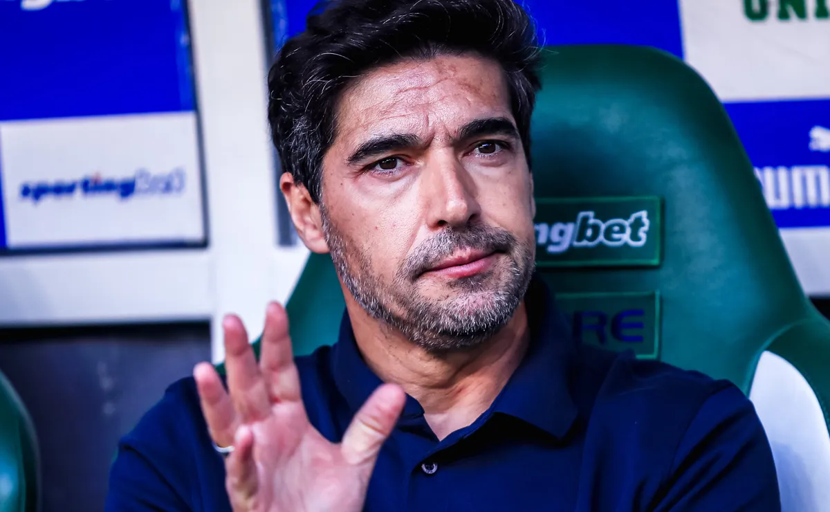 Abel Ferreira faz Palmeiras começar mal, mas tem início de 2º tempo dos sonhos contra o Vasco