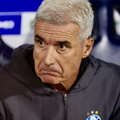 Luís Castro destaca que confia no trabalho após Grêmio perder