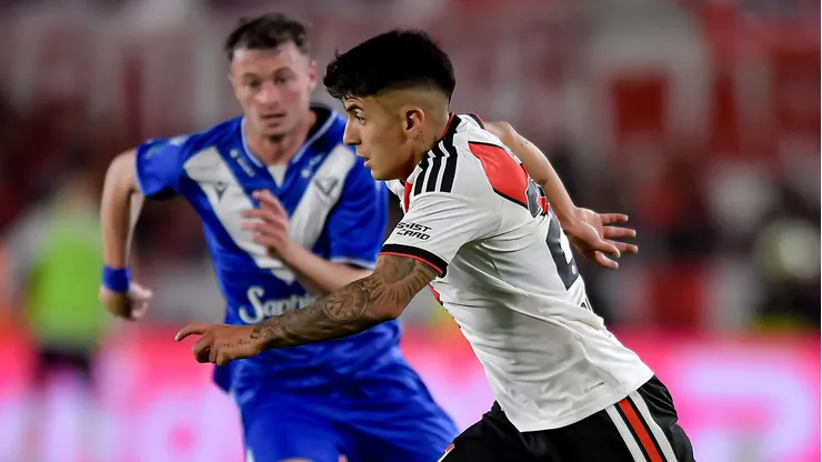 Ex-Alvo do Flamengo, Almada falha feio no River Plate. Foto: Marcelo Endelli/Getty Images)