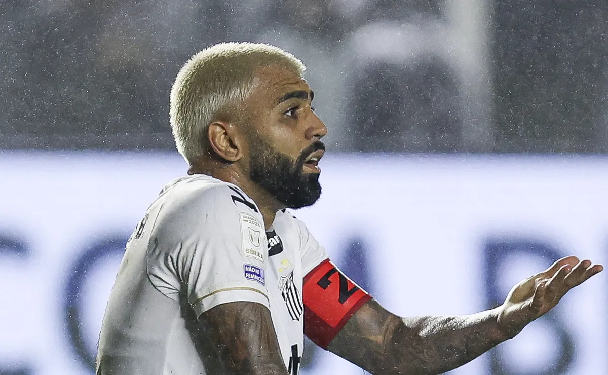 Após irritação contra o Mirassol, Gabigol evita atrito e foca em clássico na Copa do Brasil