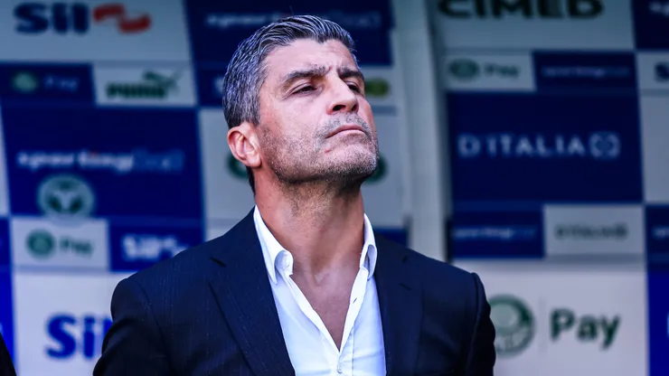 Pedro Emanuel tecnico do Vasco durante partida contra o Palmeiras no estadio Nubank Arena pelo campeonato Brasileiro A 2026.