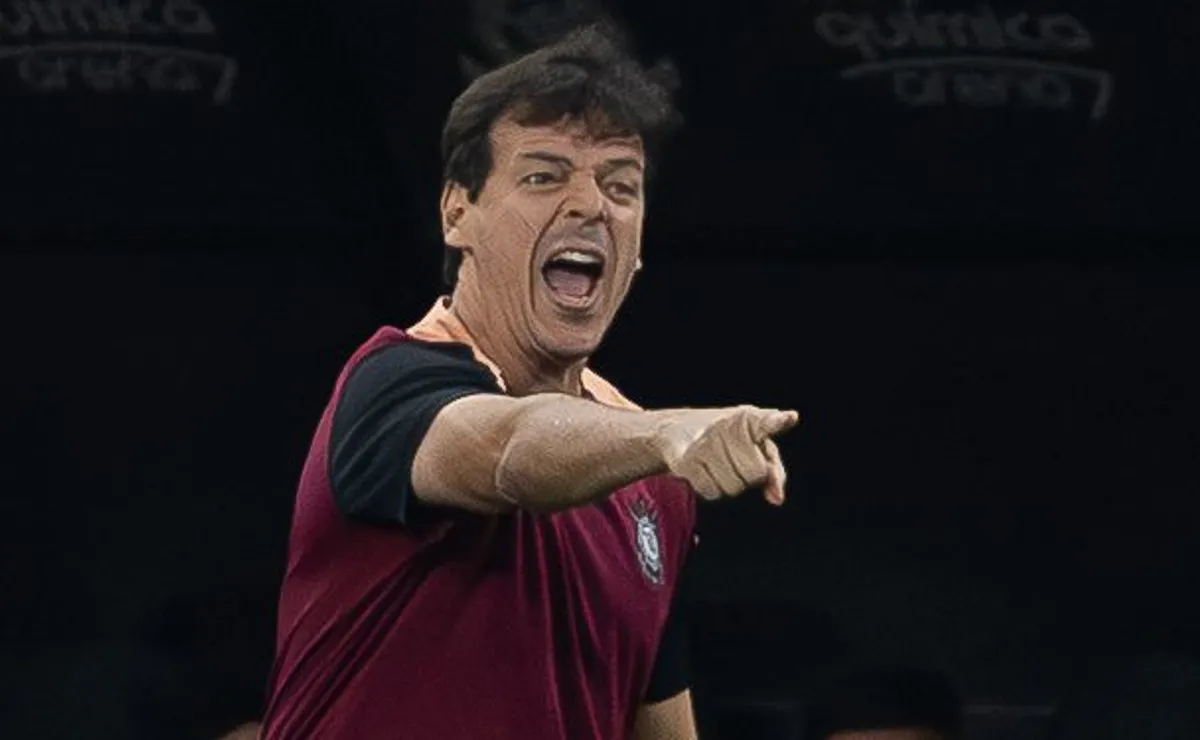 Diniz cita problema psicológico e sérias falhas táticas determinantes para a derrota do Corinthians