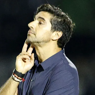 Abel revela desafio inusitado que mudou postura do Palmeiras
