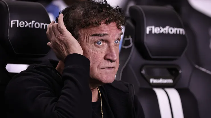 Cuca enaltceu virtude, mas disse o que está faltando para o Peixe - Foto: Fabio Giannelli/AGIF
