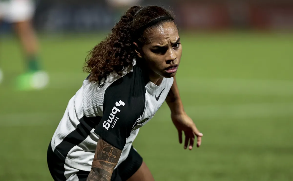 Gisele Robledo vive impasse em renovação e crise coloca seu futuro no Corinthians em xeque