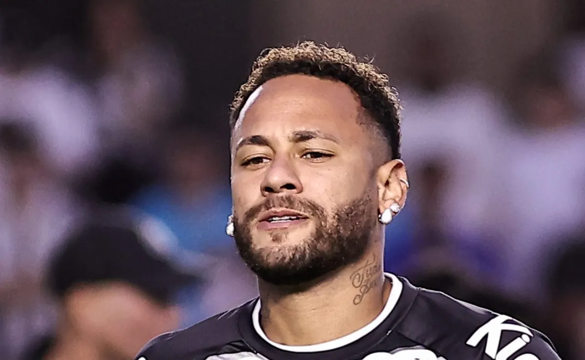 Santos evita vazar informação, mas Neymar deve enfrentar o Palmeiras no Nubank Parque