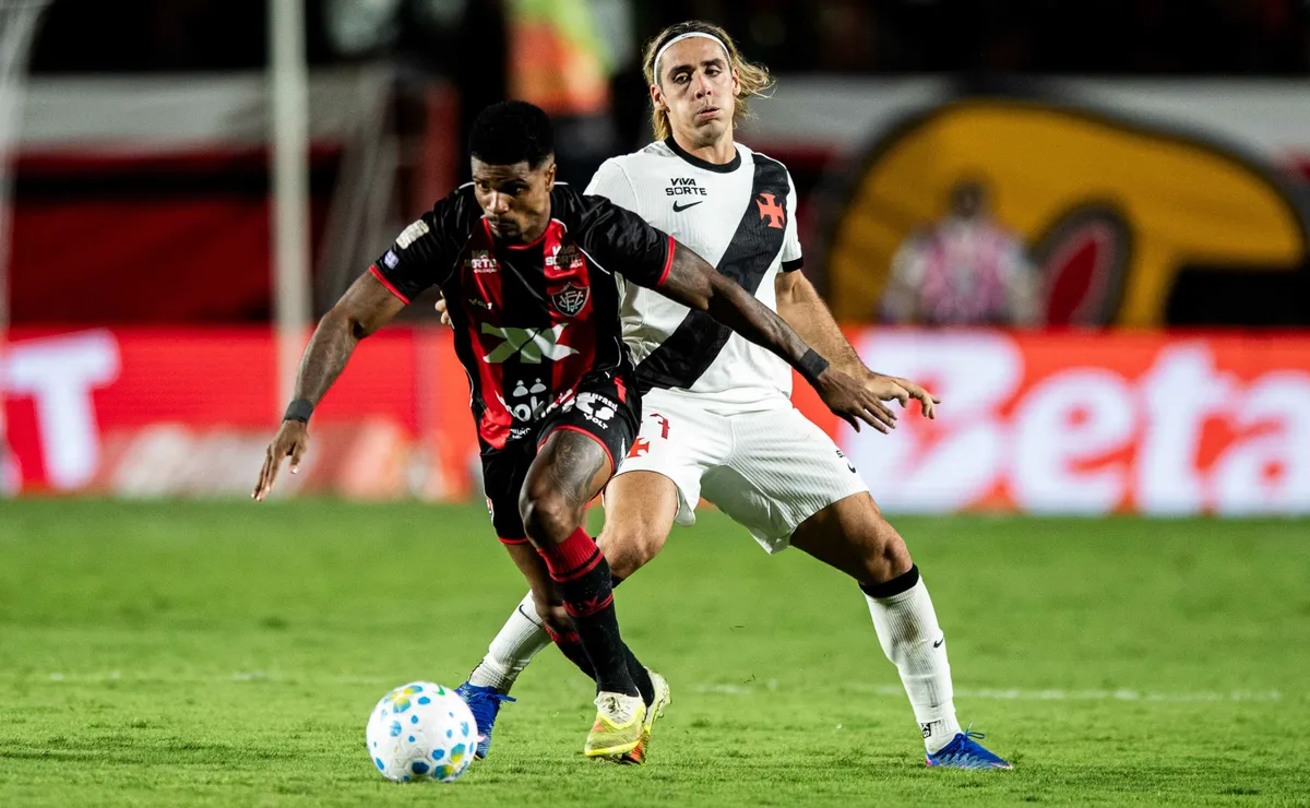 Vasco x Vitória: onde assistir ao vivo, horário e escalações da Copa do Brasil