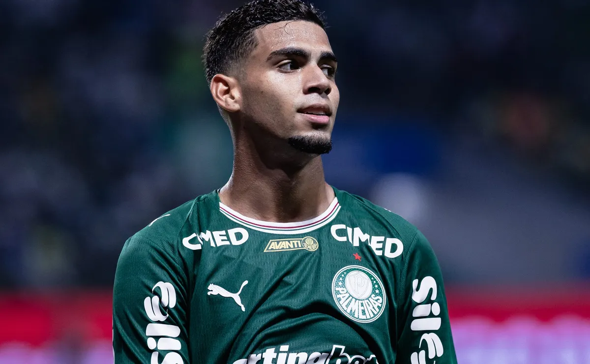 Palmeiras ignora interesse da Fiorentina e não pensa em vender Arthur nesta janela de transferências