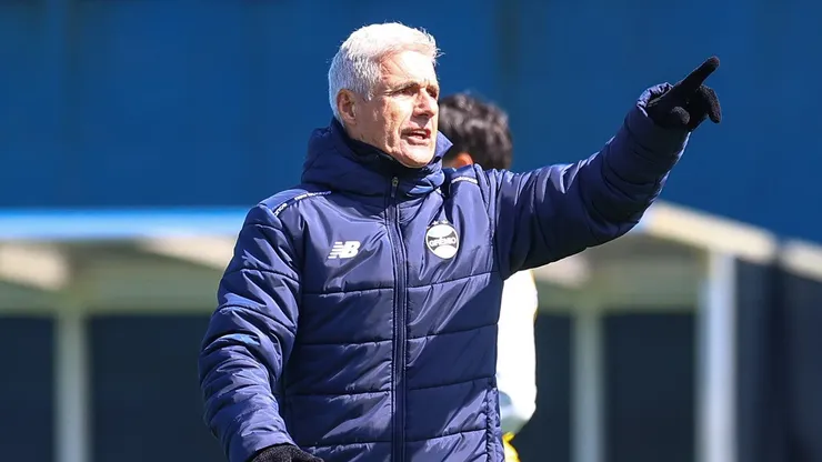 Luís Castro comanda treino do Imortal - Foto: Rodrigo Fatturi / Grêmio FBPA