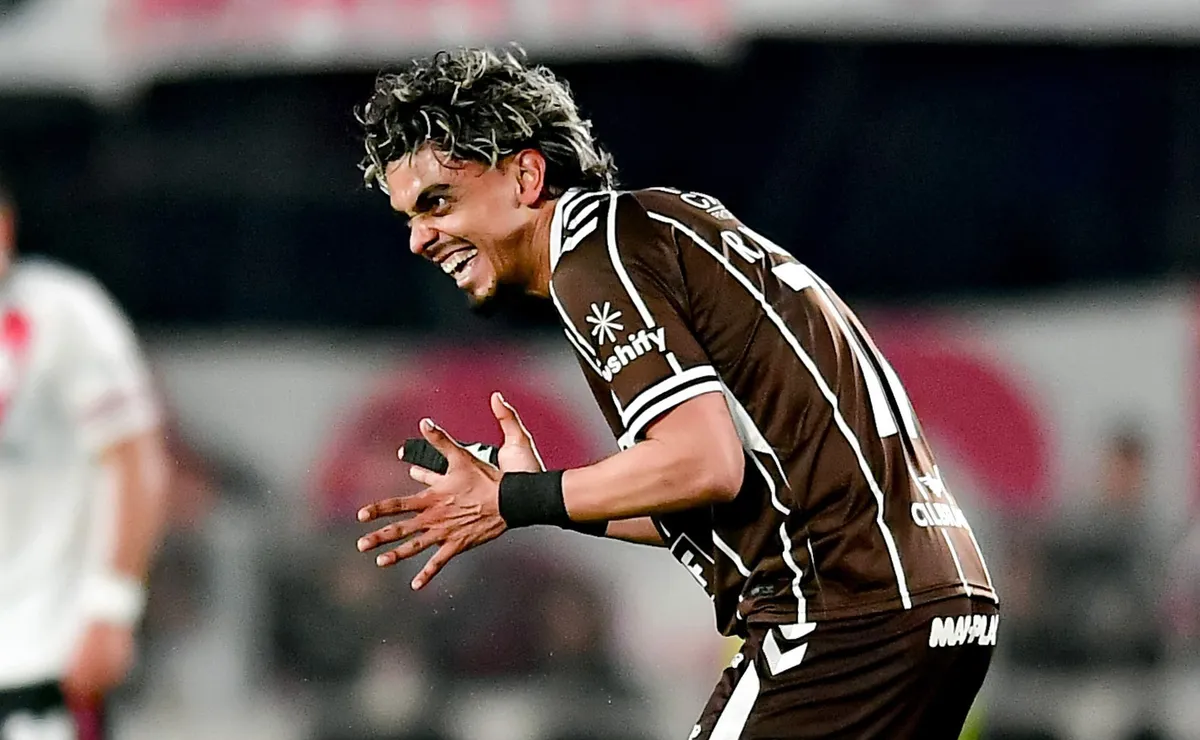 Presidente do Talleres-ARG confirma interesse do Vasco no centroavante Ronaldo Martínez