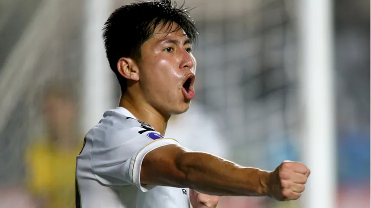 Miguelito renovou até 2029 no Santos.