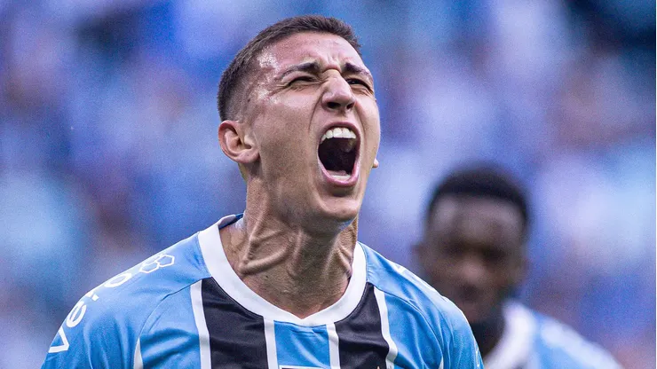 - Miguel Monsalve jogador do Gremio comemora seu gol durante partida contra o Juventude
